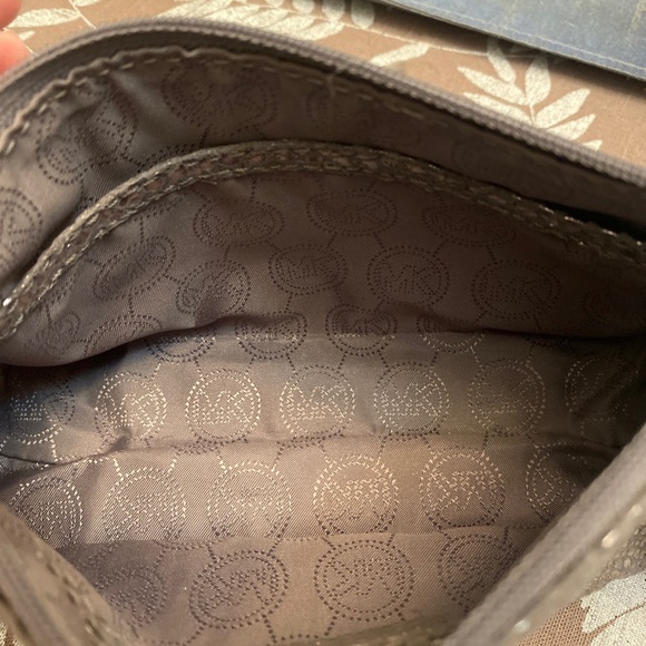 Limited Edition Michael Kors Gunmetal Metallic Cosmetic Clutch Bag - Picture 7 of 15